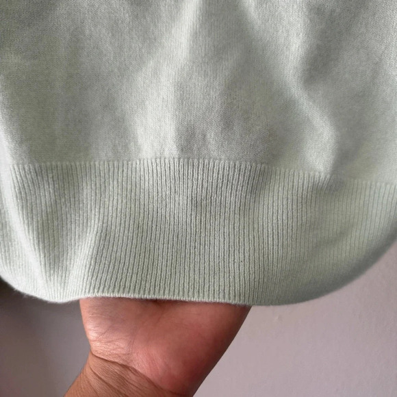 Naadam open back green cashmere sweater size small - Picture 5 of 7
